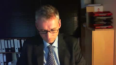 Snapshot of wetsuitedman chatting on 13, 10, 2025 Franz online show from 13, 10, 2025