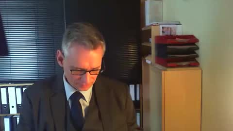 Snapshot of wetsuitedman chatting on 27, 2, 2026 Franz online show from 27, 2, 2026