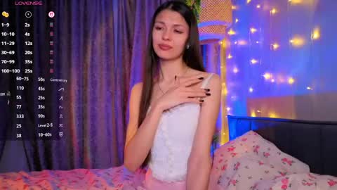 Kaylee online show from 13, 4, 2026