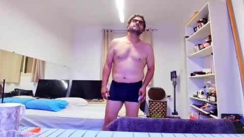 Snapshot of whereisthehugo chatting on 21, 9, 2025 whereisthehugo online show from 21, 9, 2025