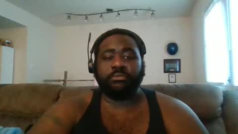 Snapshot of whiskeyandcoke24 chatting on 24, 2, 2025 WhiskeyandCoke online show from 24, 2, 2025