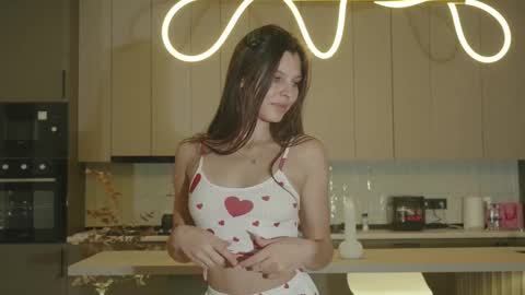 Snapshot of whisper_of_love chatting on 28, 10, 2025 Naomi online show from 28, 10, 2025