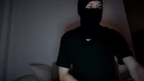 whispero_o online show from 4, 11, 2025