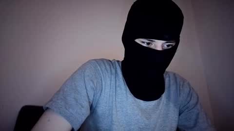 whispero_o online show from 2, 2, 2026