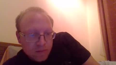 Whispersindark online show from 16, 5, 2026