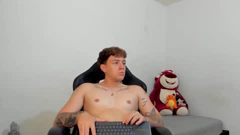 Camilo R online show from 21, 2, 2025