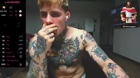 Snapshot of white_king999 chatting on 22, 12, 2024 Max online show from 22, 12, 2024