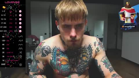Snapshot of white_king999 chatting on 5, 1, 2025 Max online show from 5, 1, 2025