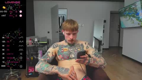 Snapshot of white_king999 chatting on 17, 2, 2025 Max online show from 17, 2, 2025