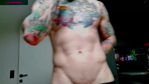 Snapshot of white_king999 chatting on 26, 9, 2025 Max online show from 26, 9, 2025