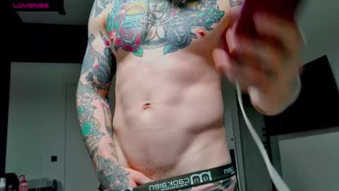 Snapshot of white_king999 chatting on 29, 9, 2025 Max online show from 29, 9, 2025