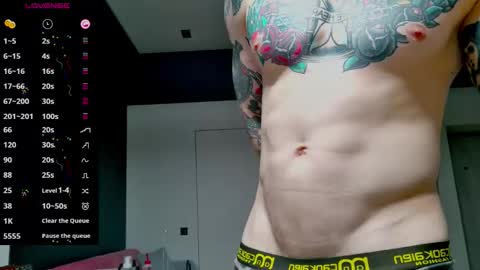 Snapshot of white_king999 chatting on 10, 10, 2025 Max online show from 10, 10, 2025