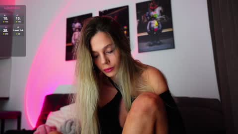 Snapshot of whitebanny chatting on 21, 1, 2025 Kate online show from 21, 1, 2025