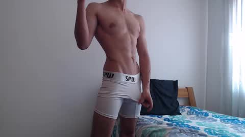 Snapshot of whiteboymask chatting on 30, 9, 2025 Whiteboymask online show from 30, 9, 2025