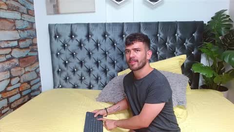 Snapshot of whitedylan9 chatting on 8, 2, 2025 Dylan white online show from 8, 2, 2025