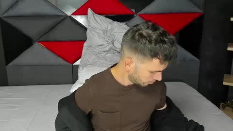 Snapshot of whitedylan9 chatting on 3, 3, 2025 Dylan white online show from 3, 3, 2025