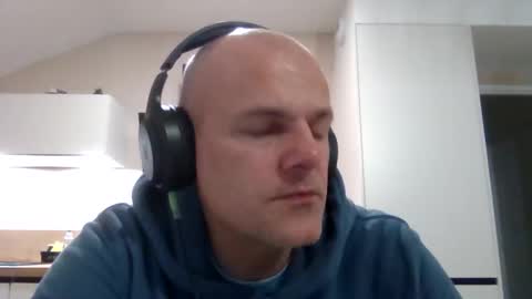 Snapshot of whiteeaglesrb chatting on 6, 1, 2026 whiteeaglesrb online show from 6, 1, 2026