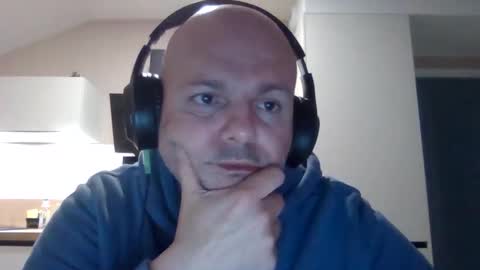 Snapshot of whiteeaglesrb chatting on 14, 2, 2026 whiteeaglesrb online show from 14, 2, 2026