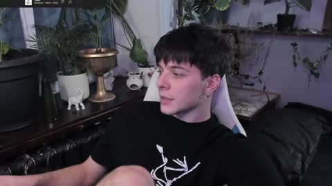 Gus online show from 4, 2, 2025