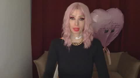Snapshot of whitequeen888 chatting on 16, 2, 2025 White Queen online show from 16, 2, 2025