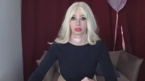 Snapshot of whitequeen888 chatting on 4, 3, 2025 White Queen online show from 4, 3, 2025