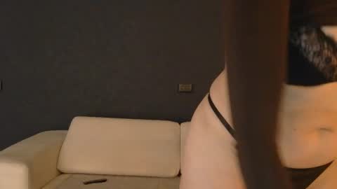 Snapshot of whitequeen888 chatting on 21, 10, 2025 White Queen online show from 21, 10, 2025