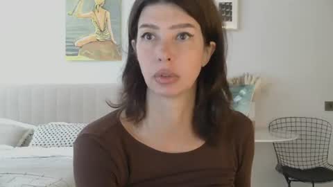 White Queen online show from 12, 7, 2026
