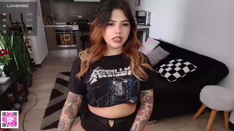 Snapshot of whites_emma chatting on 10, 1, 2025 EMMA online show from 10, 1, 2025
