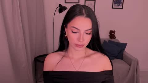 Snapshot of whoislulu chatting on 16, 11, 2025 whoislulu online show from 16, 11, 2025