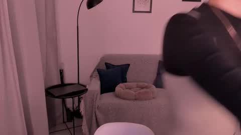 Snapshot of whoislulu chatting on 17, 11, 2025 whoislulu online show from 17, 11, 2025