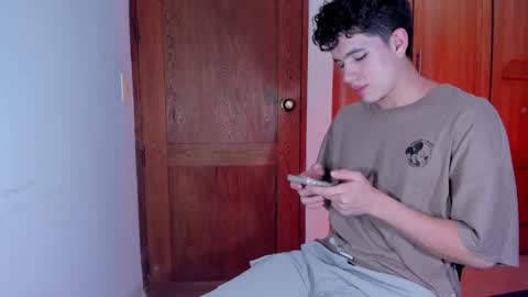 whos_he online show from 9, 1, 2026