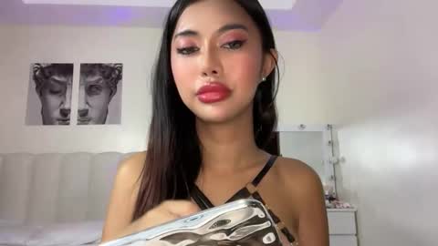 Snapshot of whoss_sofia chatting on 1, 6, 2026 Sofia online show from 1, 6, 2026