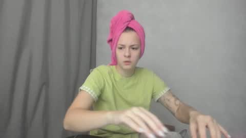 Snapshot of why_again_me chatting on 3, 3, 2026 Veronica online show from 3, 3, 2026