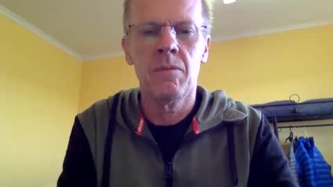 Snapshot of whynotfly1 chatting on 11, 10, 2025 whynotfly1 online show from 11, 10, 2025
