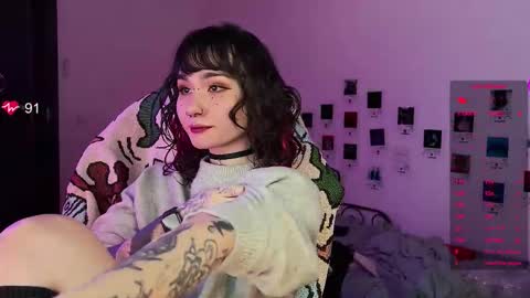 Snapshot of whysosweet chatting on 17, 9, 2025 iggy iggz online show from 17, 9, 2025