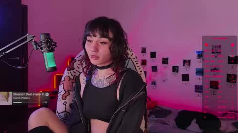 Snapshot of whysosweet chatting on 21, 10, 2025 iggy iggz online show from 21, 10, 2025