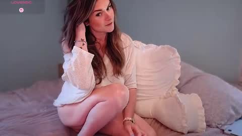 Snapshot of wickedwifexo chatting on 21, 5, 2026 WickedWifeXO online show from 21, 5, 2026