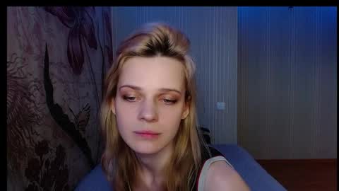 Snapshot of wicky_hey chatting on 26, 9, 2025 Victoria online show from 26, 9, 2025