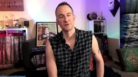 Snapshot of widthofapeach chatting on 3, 2, 2025 Gretchen  Jimmy online show from 3, 2, 2025