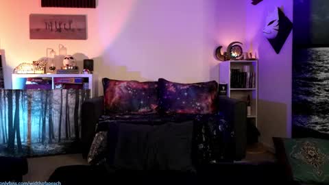 Snapshot of widthofapeach chatting on 13, 2, 2025 Gretchen  Jimmy online show from 13, 2, 2025