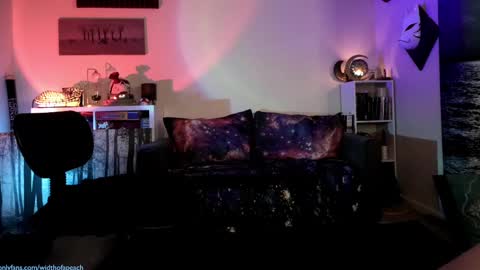 Snapshot of widthofapeach chatting on 1, 3, 2025 Gretchen  Jimmy online show from 1, 3, 2025
