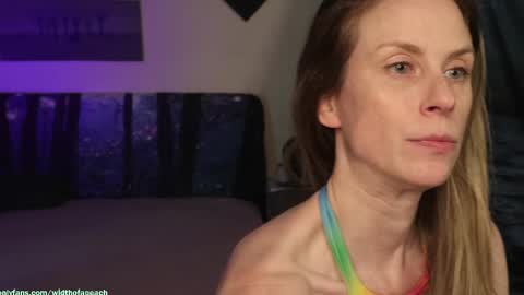 Snapshot of widthofapeach chatting on 22, 9, 2025 Gretchen  Jimmy online show from 22, 9, 2025