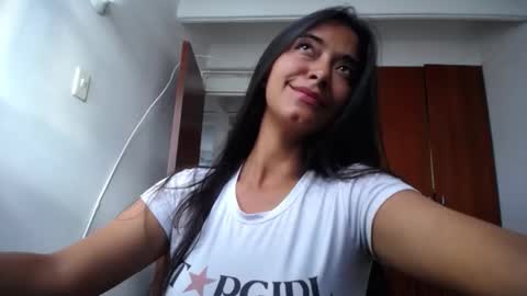 Ilauren online show from 14, 10, 2025