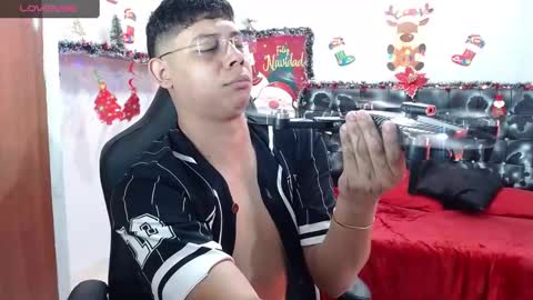Snapshot of wiilliam_20 chatting on 20, 12, 2024 wiilliam online show from 20, 12, 2024
