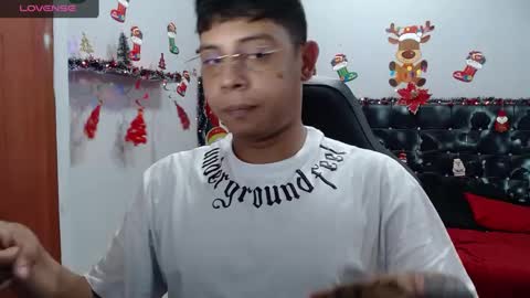 Snapshot of wiilliam_20 chatting on 30, 12, 2024 wiilliam online show from 30, 12, 2024