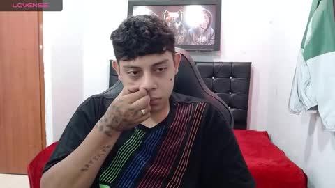 Snapshot of wiilliam_20 chatting on 21, 2, 2025 wiilliam online show from 21, 2, 2025