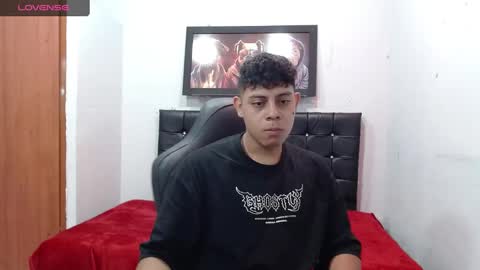 Snapshot of wiilliam_20 chatting on 1, 3, 2025 wiilliam online show from 1, 3, 2025
