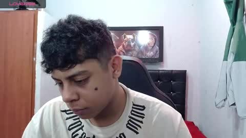 Snapshot of wiilliam_20 chatting on 4, 3, 2025 wiilliam online show from 4, 3, 2025