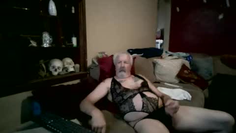 Snapshot of wild69erus1 chatting on 15, 4, 2026 wild69erus1 online show from 15, 4, 2026