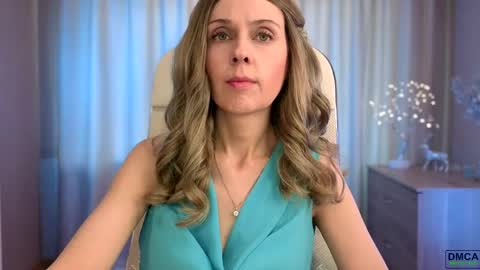 Snapshot of wild_berrrie chatting on 28, 4, 2026 Alice online show from 28, 4, 2026